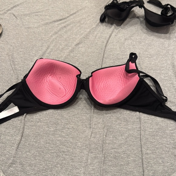 Pink bra - Picture 2 of 2